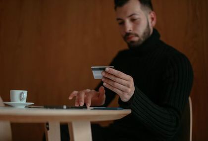 mẹo trả nợ trước khi chơi